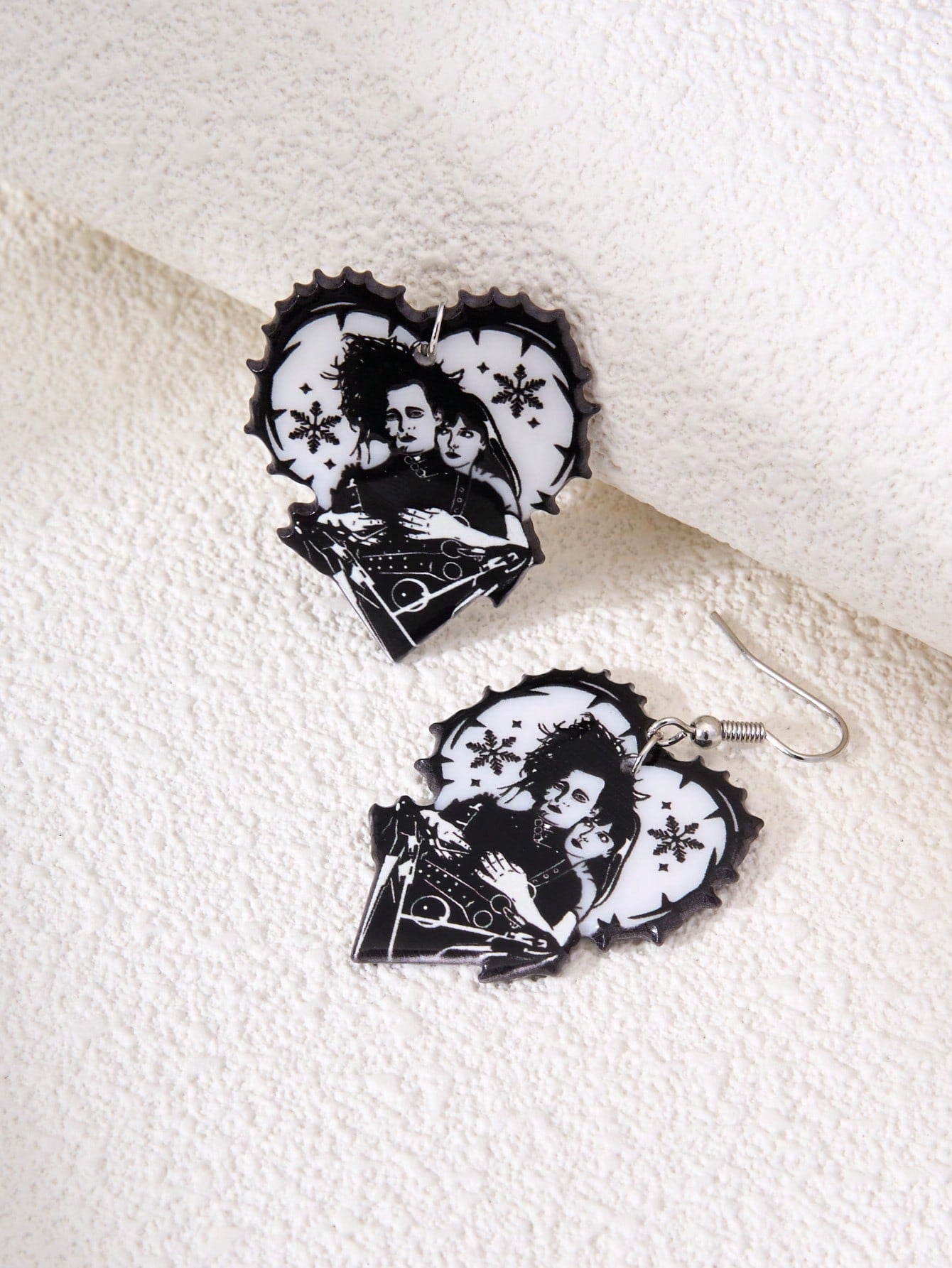 Scissorhands Heart Shape Earrings