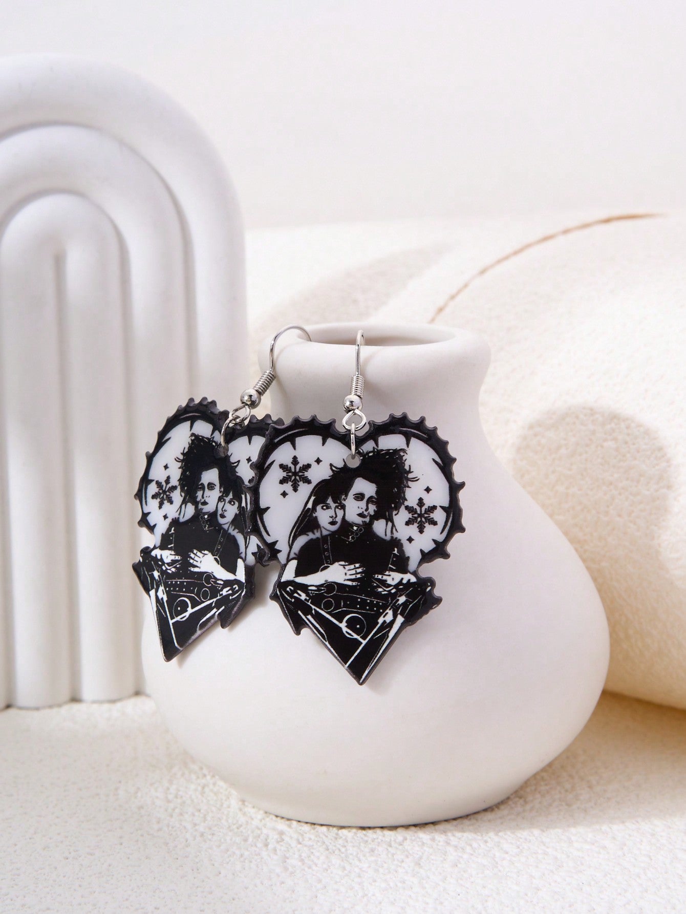 Scissorhands Heart Shape Earrings