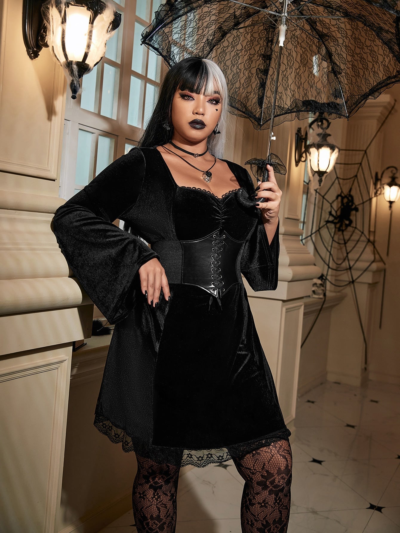 Goth Girl Plus Velvet Contrast Lace Sweetheart Neck Dress Without Corset Belt