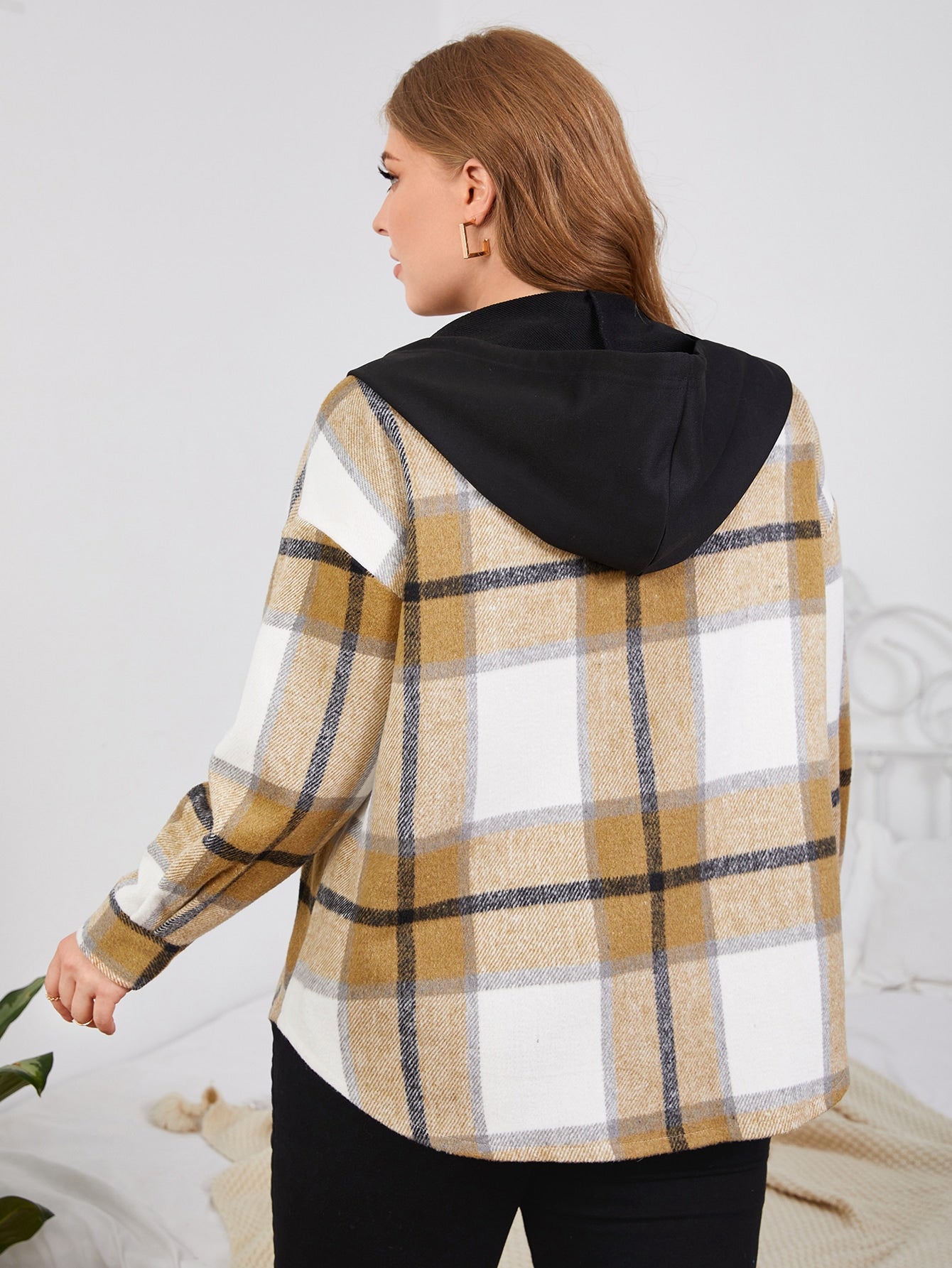 Plus* Pretty in Plaid Flap Pocket Shacket