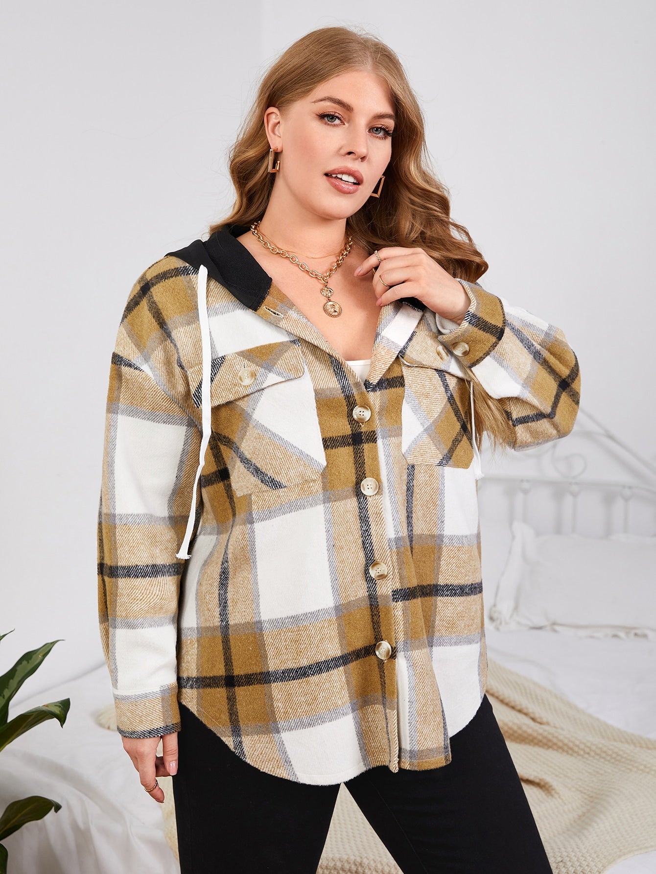 Plus* Pretty in Plaid Flap Pocket Shacket