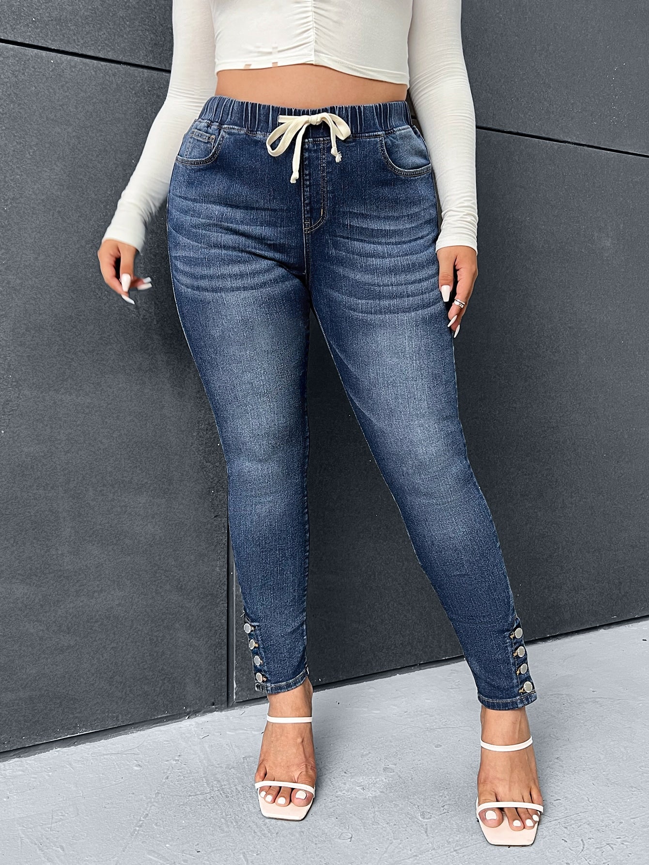 Plus* Button Hem Drawstring Waist Skinny Jeans