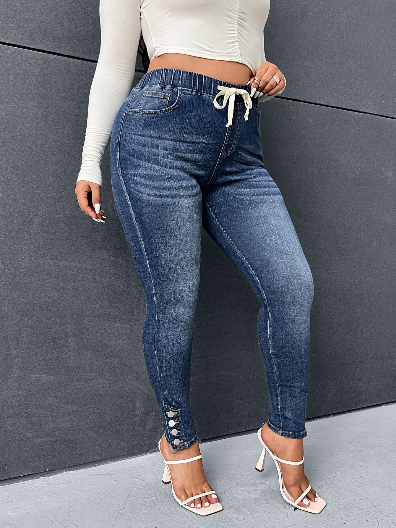 Plus* Button Hem Drawstring Waist Skinny Jeans