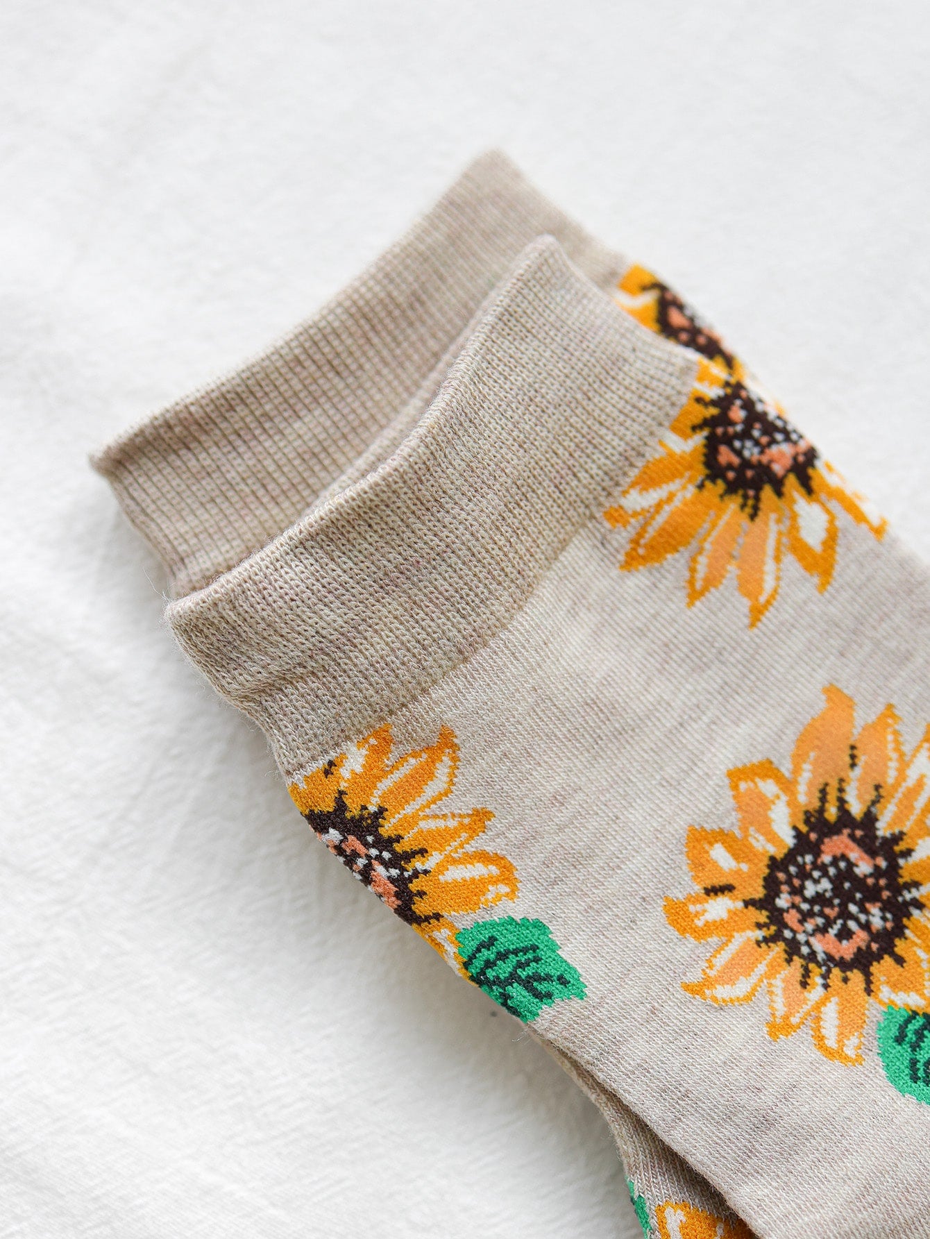 Sunflower Pattern Crew Socks - 2 pairs (Size 6-8 US)