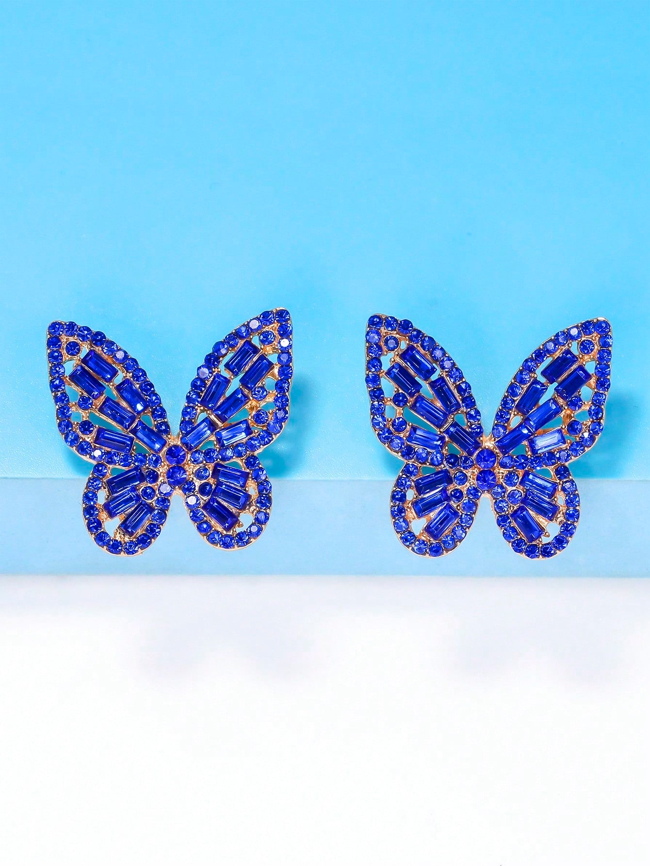 Pendientes de mariposa con diamantes de imitación en tonos Magic Jewel