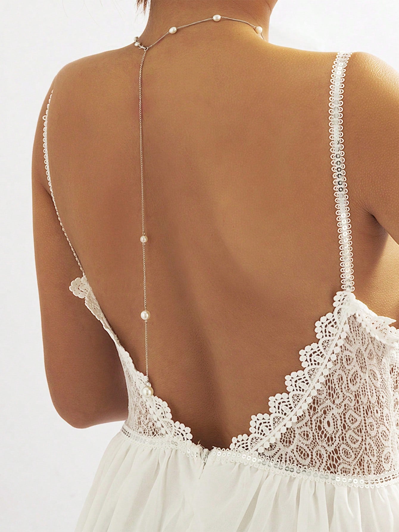 Hepburn Elegant Faux Pearl Back Necklace