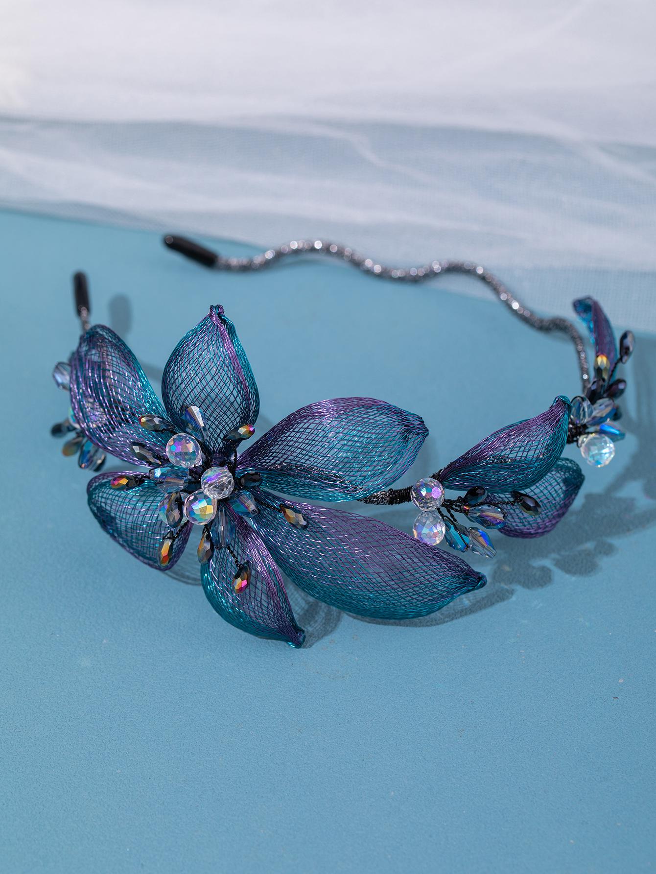 Diadema con diseño ondulado y decoración de flores y diamantes de imitación de Fairycore