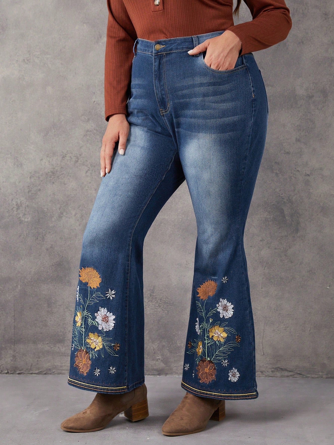 That 70’s Plus Floral Embroidery Flare Leg Jeans