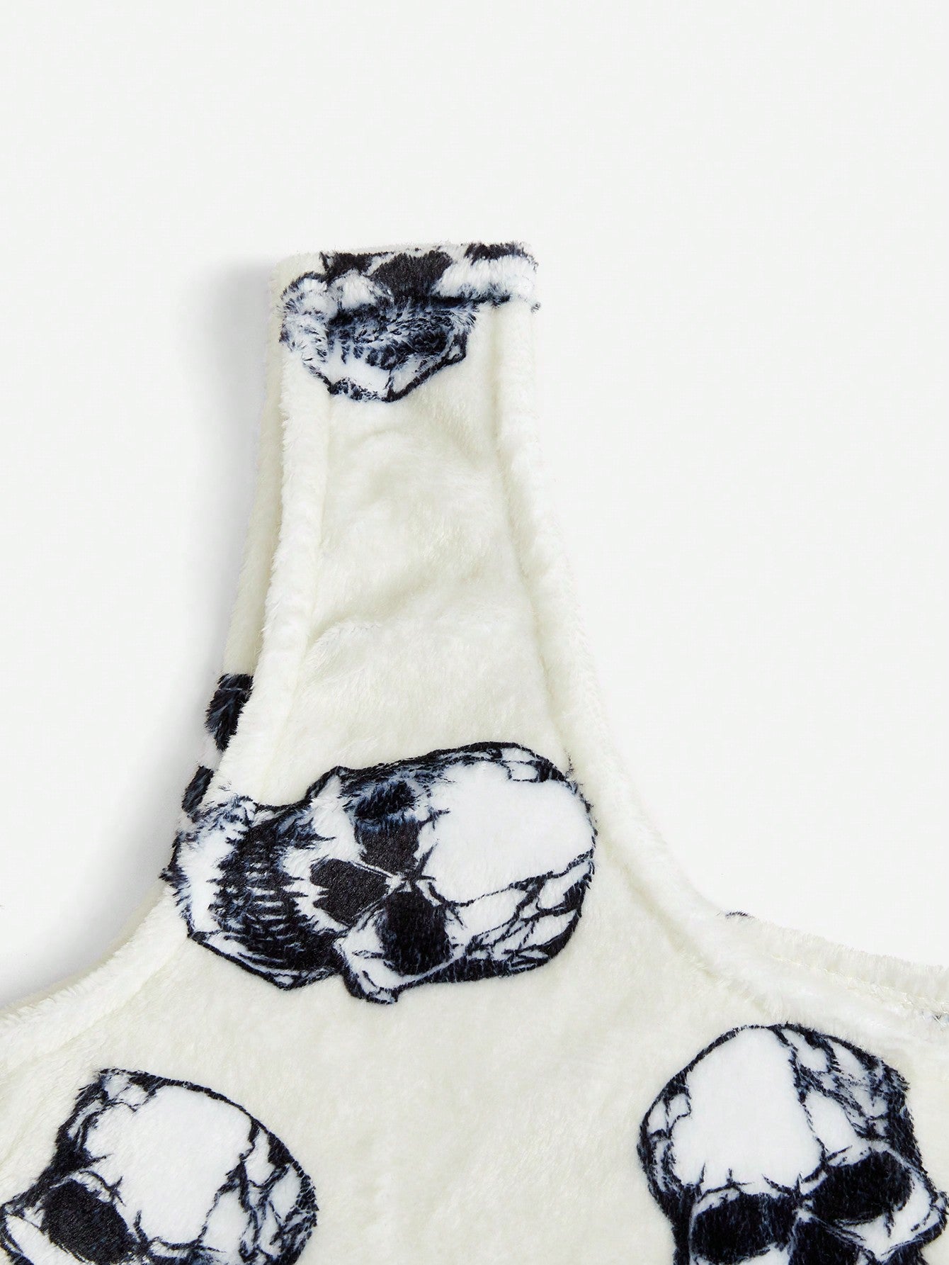 Conjunto de pijama de peluche con calavera gótica