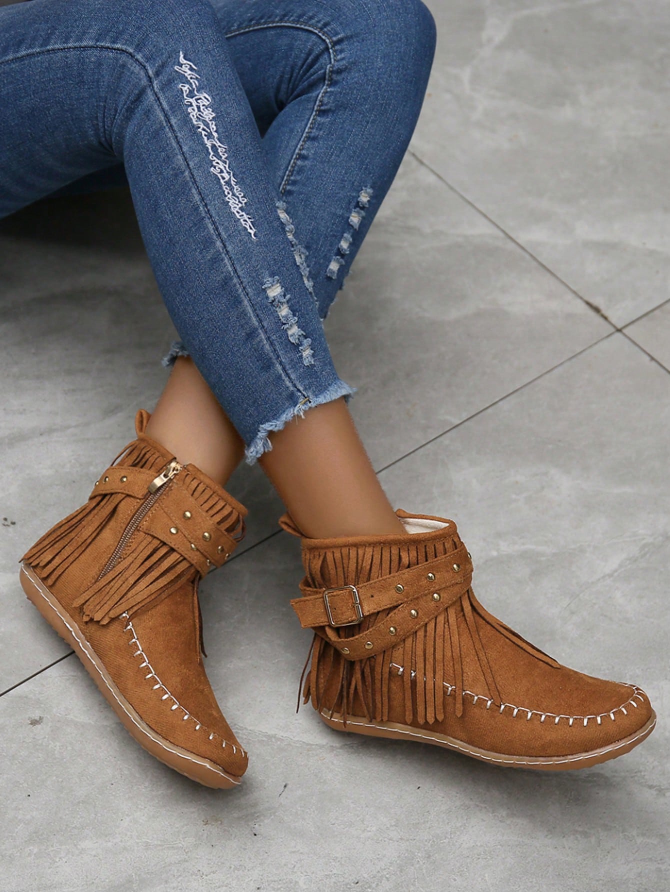 Happy Hippie Boots Single Layer Fringe Short Boots With Zipper Closure Buckle Studs Design Pu Leather